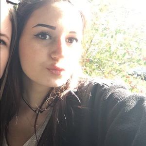 Meet your Posher, Hannah